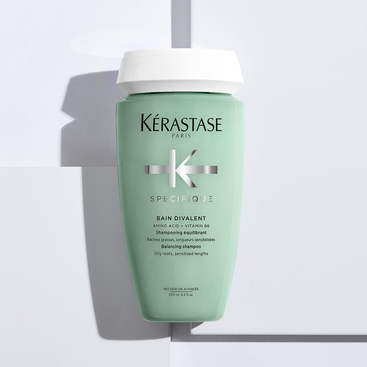 SPECIFIQUE BAIN DIVALENT RENO (SHAMPOO EQUILIBRANTE PARA RAÍCES OLEOSAS Y SENSIBILIZADAS)